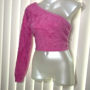 The MOST cozy sweater ever! Brand unknown. Pink and fuzzy! LIKE NEW. Size Medium